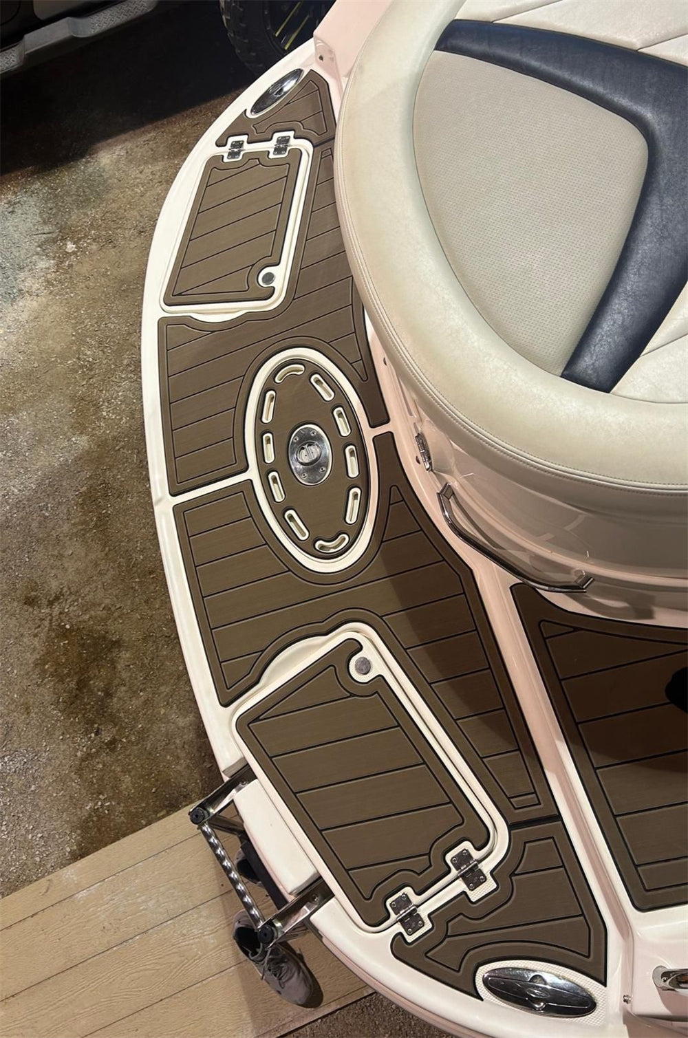 2008 Chaparral 256 SSX Swim Platform Cockpit Pad Boat EVA Teak Deck Floor Pad Mat SeaDek MarineMat Style Self Adhesive