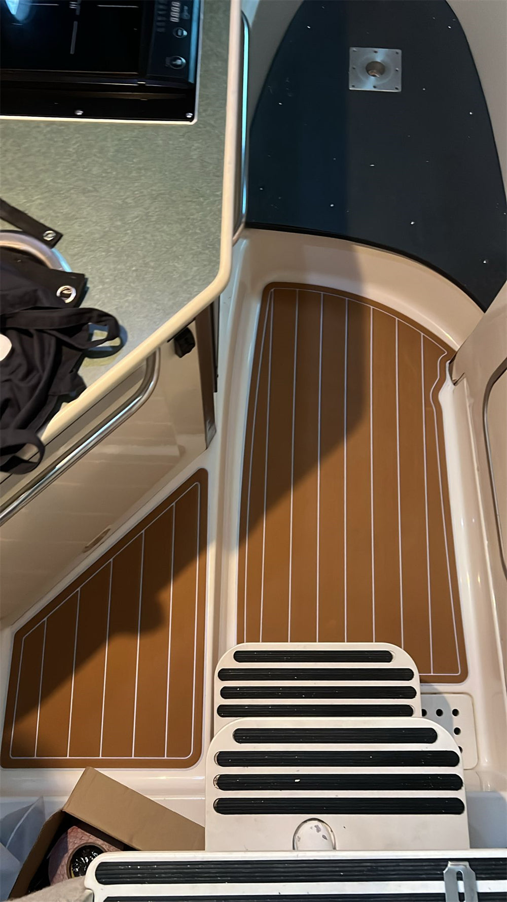 2008 Bayliner Trophy 2902 Walkabout Islander Swim Platform Cockpit Boat EVA Teak Floor Pad Mat SeaDek MarineMat Gatorstep Style Self Adhesive