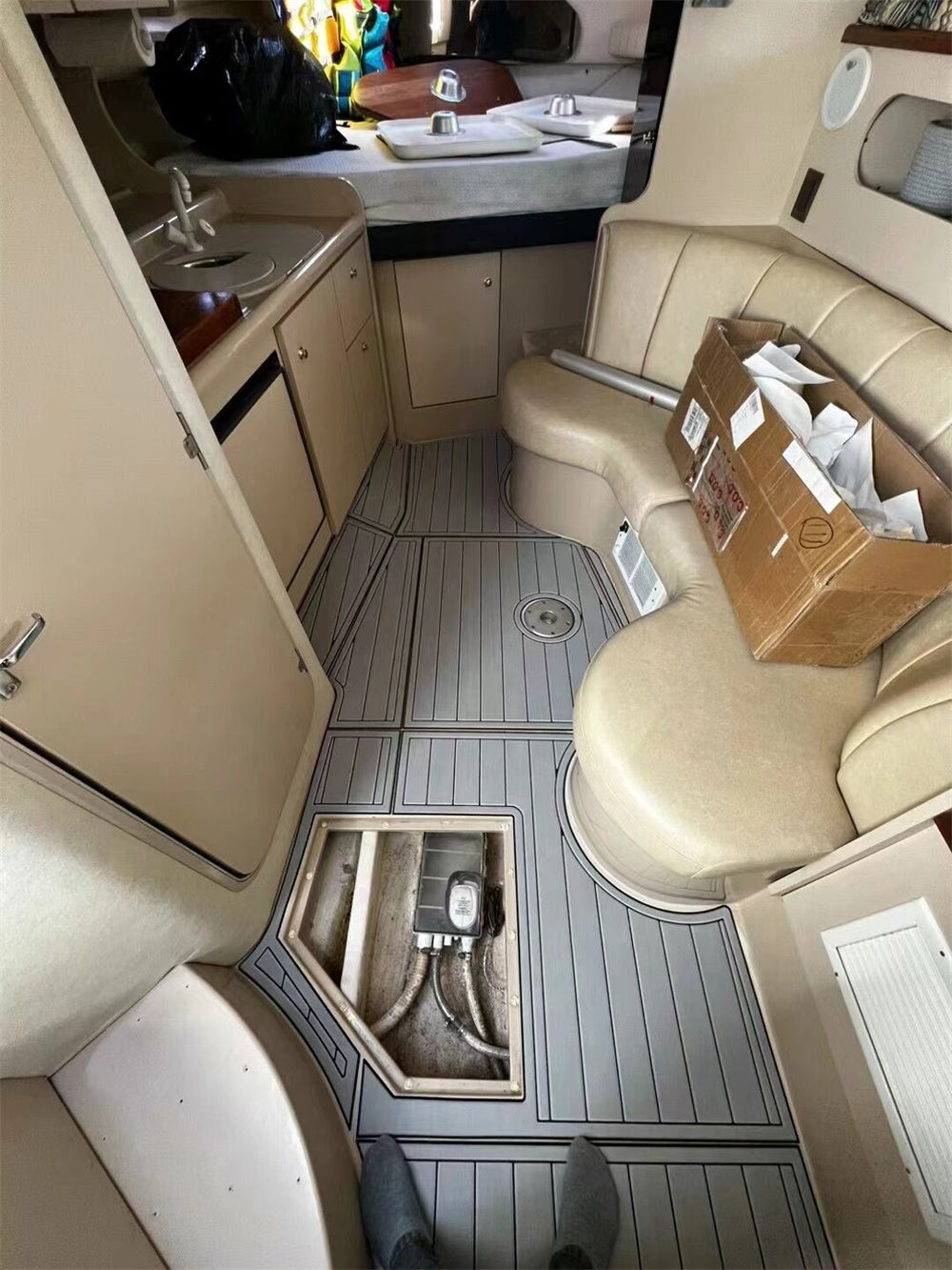 2000 Cruisers Yachts 3075 Express Cabin Pad Boat EVA Foam Teak Deck Flooring Mat SeaDek MarineMat Gatorstep Style Self Adhesive