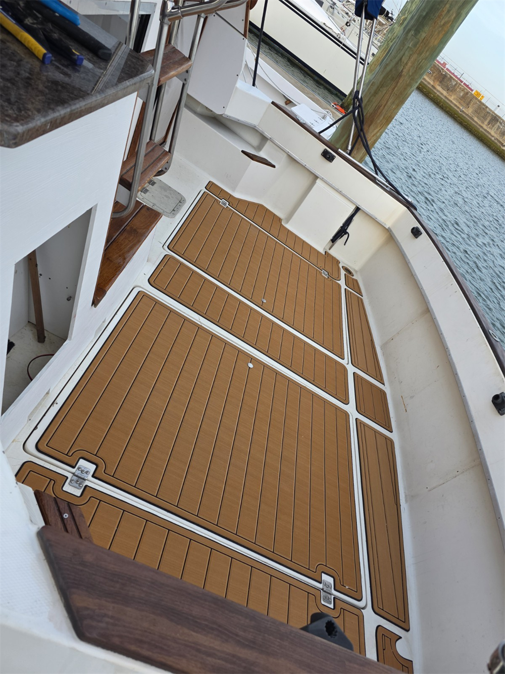 1988 Bayliner 3288 3270 Rear Cockpit Boat EVA Faux Foam Teak Deck Floor Pad Mat SeaDek MarineMat Style Self Adhesive
