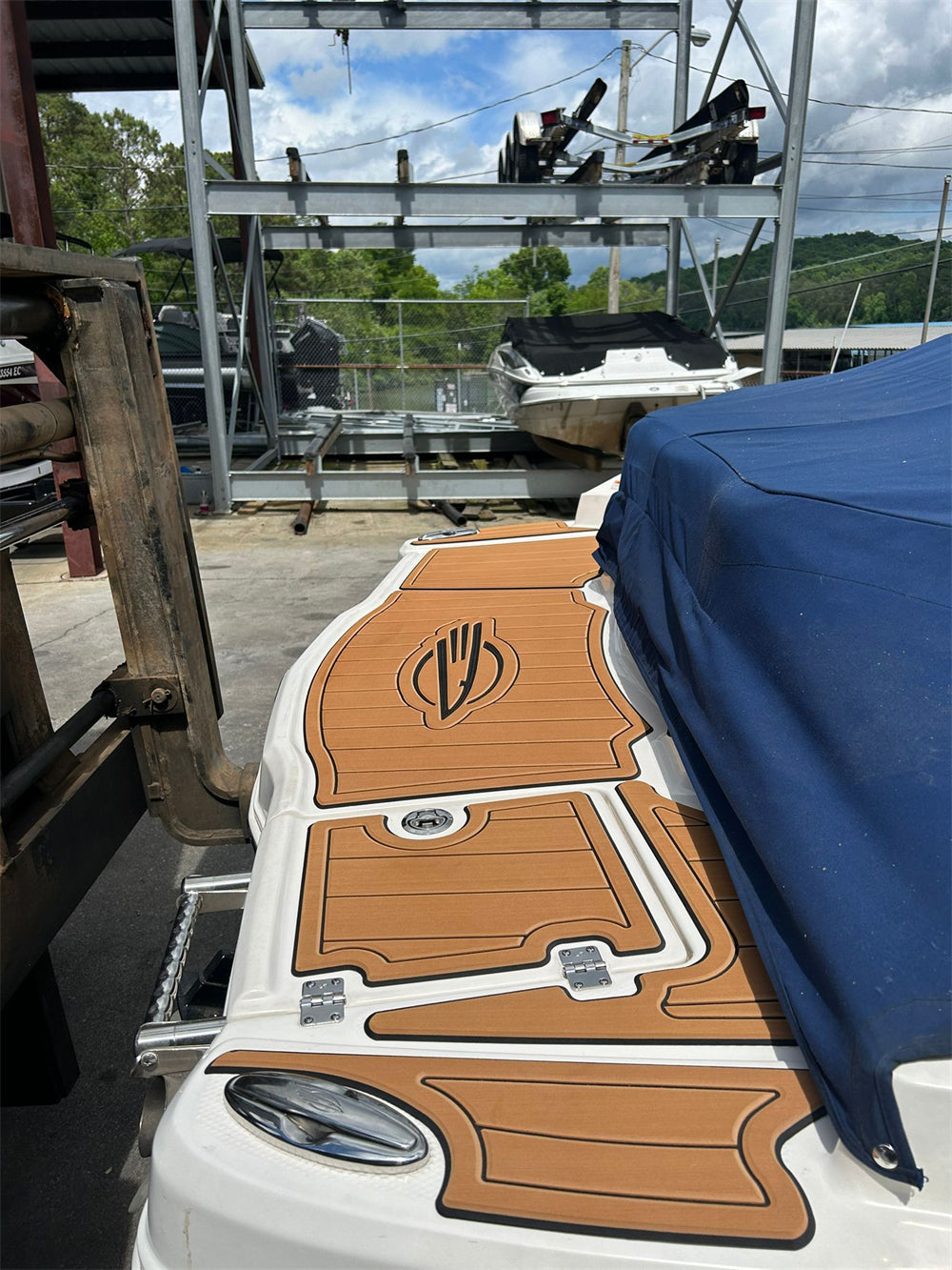 2016 Chapparal 216 SSI Swim Platform Boat EVA Foam Teak Deck Floor Pad Mat SeaDek MarineMat Gatorstep Style Self Adhesive