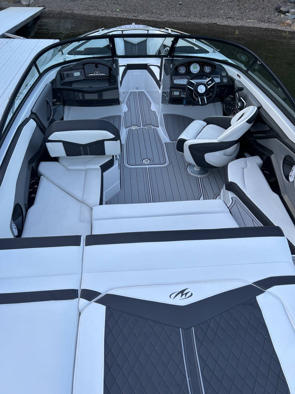 2018 Monterey 238 SS Surf Cockpit Pad Boat EVA Foam Teak Deck Floor Mat Flooring SeaDek MarineMat Gatorstep Style Self Adhesive