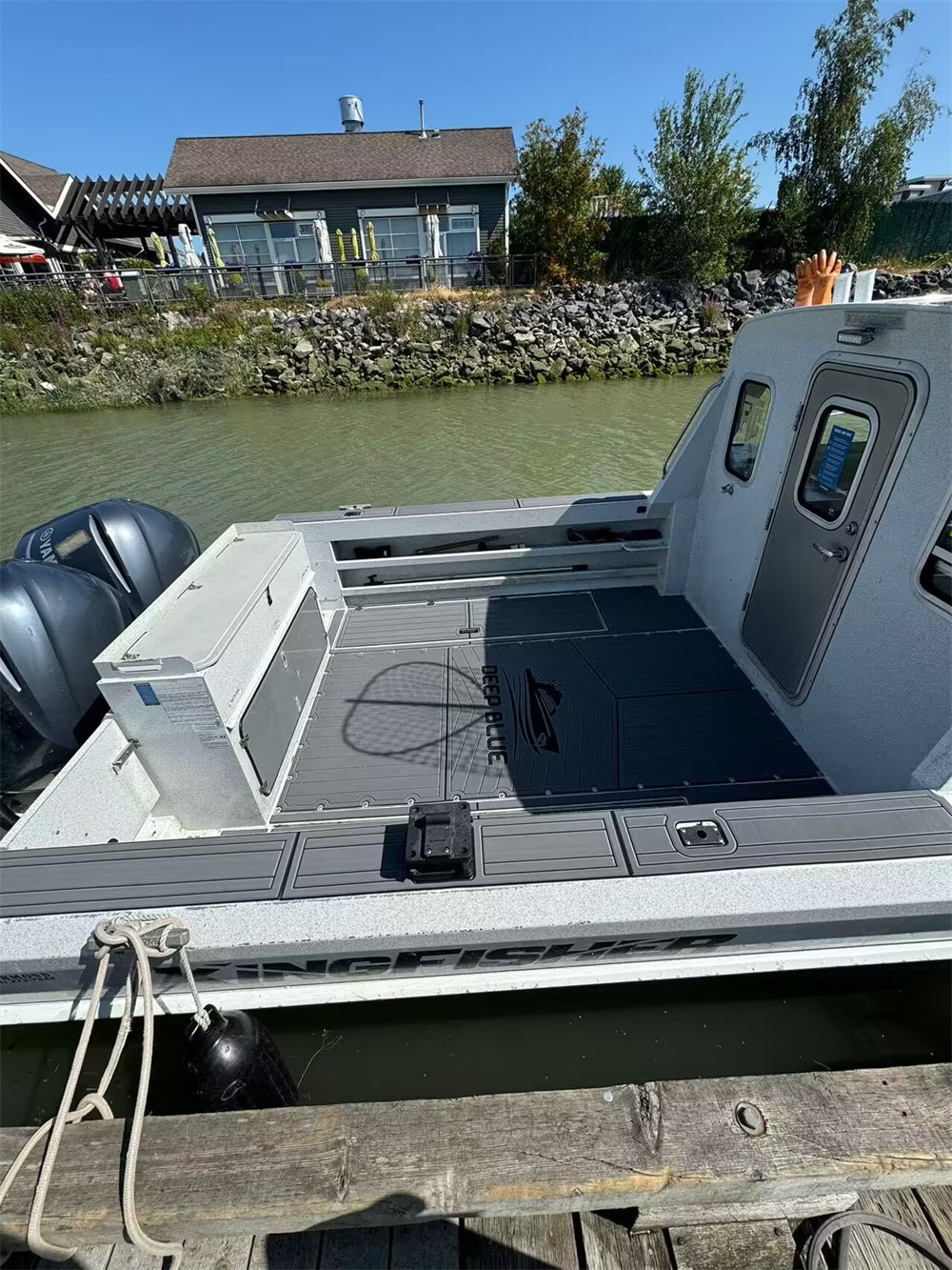 2018 Kingfisher 3025 Cockpit Pad Boat EVA Foam Teak Deck Floor Mat Flooring SeaDek MarineMat Gatorstep Style Self Adhesive